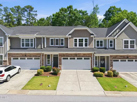 1017 Hero Pl, Cary, NC 27519