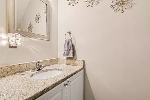 Bath - 239 Carroll St, Wake Forest, NC 27587 photo 2 of 4