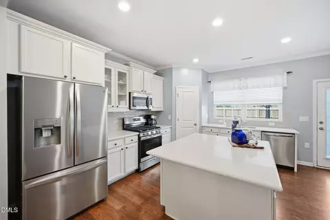 Kitchen - 636 Hiddenbrook Dr, Durham, NC 27703 photo 4 of 4