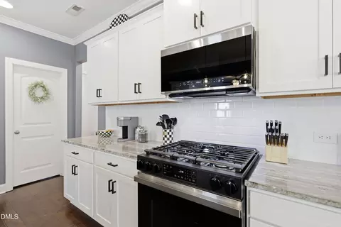 Kitchen - 244 Cherry Bark Loop, Clayton, NC 27527 photo 4 of 5