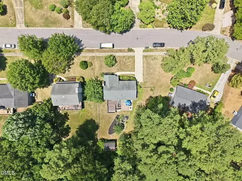 View/Area - 224 Rosehaven Dr, Raleigh, NC 27609 photo 1 of 3