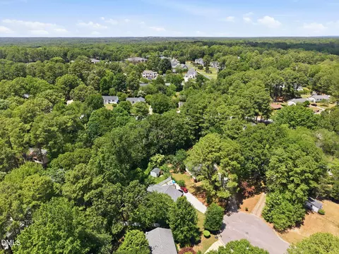 View/Area - 224 Rosehaven Dr, Raleigh, NC 27609 photo 2 of 3
