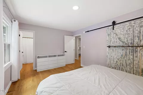 Bedroom - 224 Rosehaven Dr, Raleigh, NC 27609 photo 3 of 5