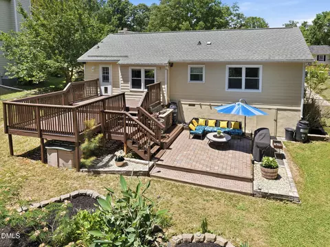 Exterior - 224 Rosehaven Dr, Raleigh, NC 27609 photo 5 of 11