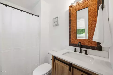 Bath - 224 Rosehaven Dr, Raleigh, NC 27609 photo 1 of 2