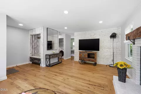 Other - 224 Rosehaven Dr, Raleigh, NC 27609 photo 3 of 8