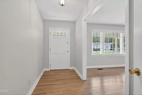 Entry Way - 18 Dubarry Ct, Durham, NC 27705 photo 3 of 4