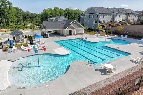 Exterior - 1063 Danvers Loop, Apex, NC 27523 photo 6 of 8
