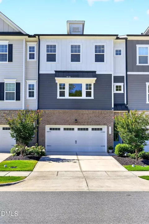 Exterior - 1063 Danvers Loop, Apex, NC 27523 photo 2 of 8