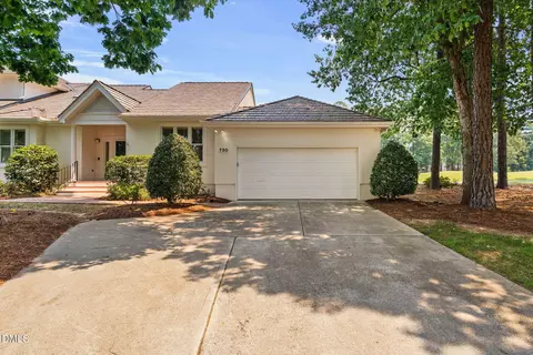 730 Crabtree Crossing Pkwy, Cary, NC 27513
