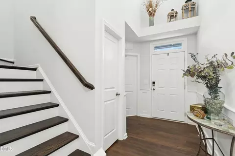 Entry Way - 6059 Beale Loop, Raleigh, NC 27616 photo 2 of 6