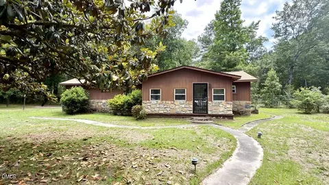 7014 Zepher Rd, Fayetteville, NC 28311