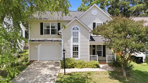 304 Stone Hedge Ct, Holly Springs, NC 27540
