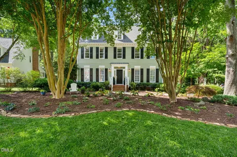 107 Meadowglades Ln, Cary, NC 27518