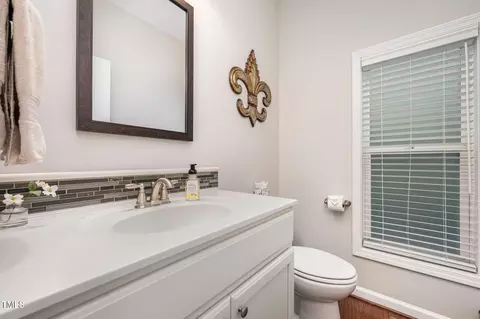 Bath - 104 El Paso Ave, Durham, NC 27703 photo 1 of 5