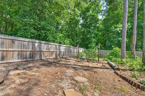 159 Weatherstone Ln, Zebulon, NC 27597