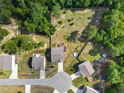 159 Weatherstone Ln, Zebulon, NC 27597