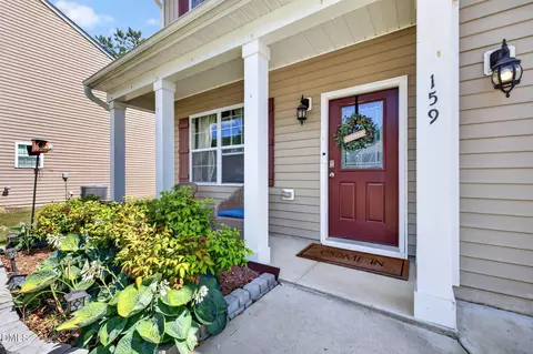 159 Weatherstone Ln, Zebulon, NC 27597