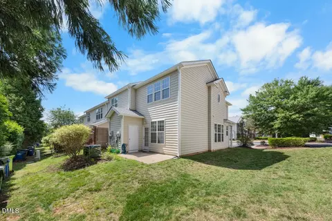 Exterior - 7831 Silverthread Ln, Raleigh, NC 27617 photo 4 of 4