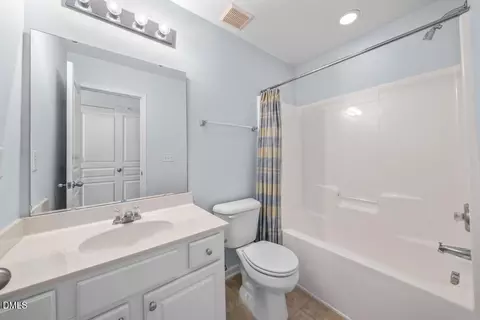 Bath - 7831 Silverthread Ln, Raleigh, NC 27617 photo 2 of 2