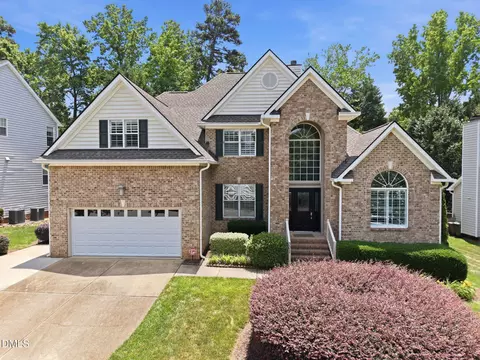 301 Cricketfield Ln, Cary, NC 27518
