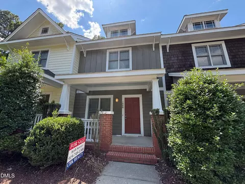 1008 Mica Lamp Ct, Apex, NC 27502