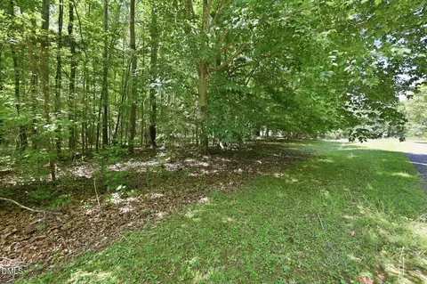 1532 Dogwood Dr, Oxford, NC 27565
