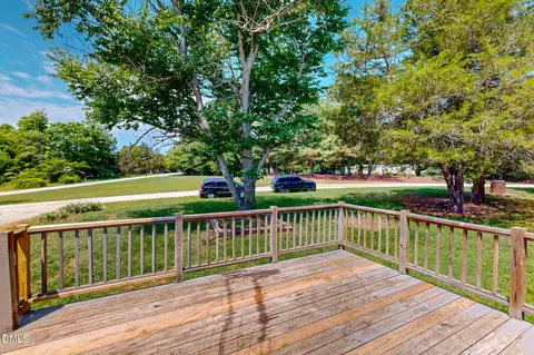 32 Everett Ave, Roxboro, NC 27574 photo 6