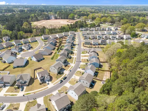 View/Area - 626 Starry Sky Dr, Durham, NC 27703 photo 3 of 4