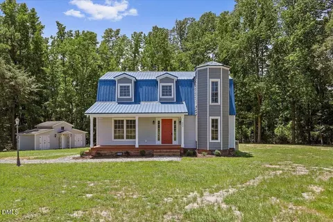 573 Smiths Winding Ln, Pikeville, NC 27863