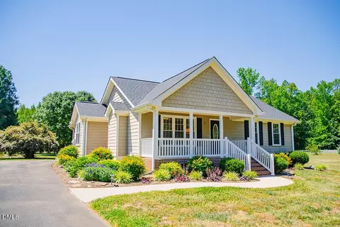 62 Red Berry Holly Ln, Hurdle Mills, NC 27541