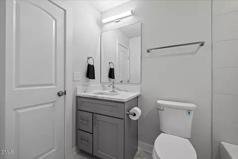 Bath - 2101 Cheek Rd, Durham, NC 27704 photo 7 of 7