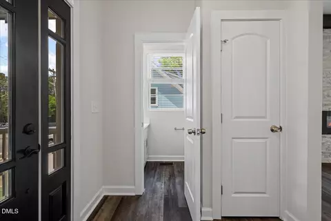 Entry Way - 2101 Cheek Rd, Durham, NC 27704 photo 3 of 8