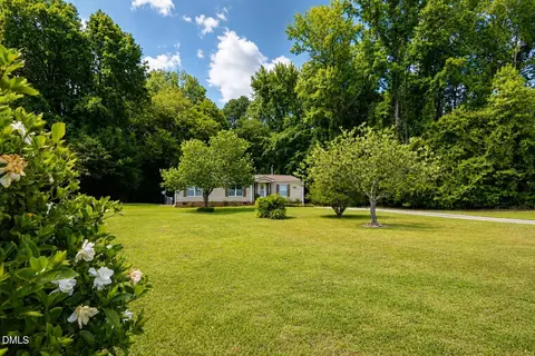 105 Roe Ln, Clayton, NC 27527