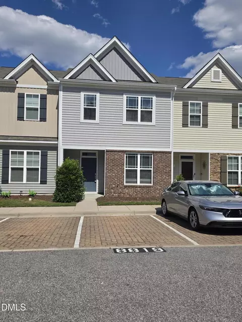 8819 Commons Townes Dr, Raleigh, NC 27616