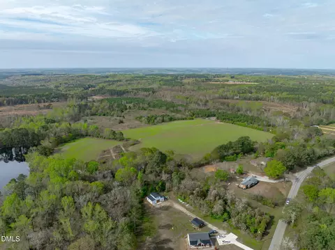 6493 River Rd, Fuquay Varina, NC 27526