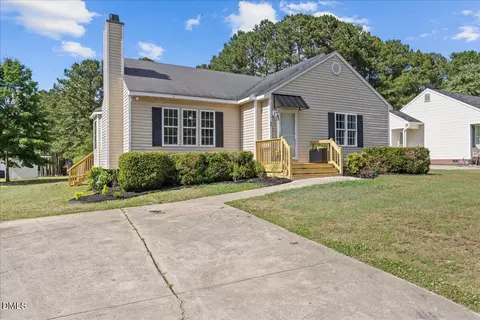 Exterior - 35 E Boxley Dr, Wendell, NC 27591 photo 2 of 6