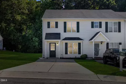 4721 Tanglewood Oaks St, Raleigh, NC 27610