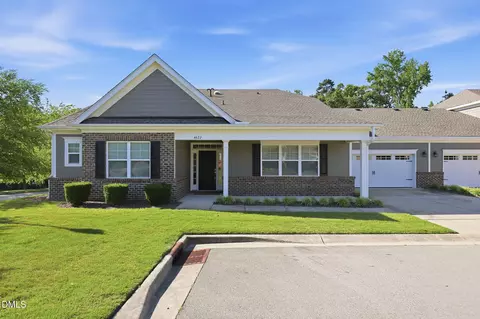 4622 Teal Crest Ct, Raleigh, NC 27604
