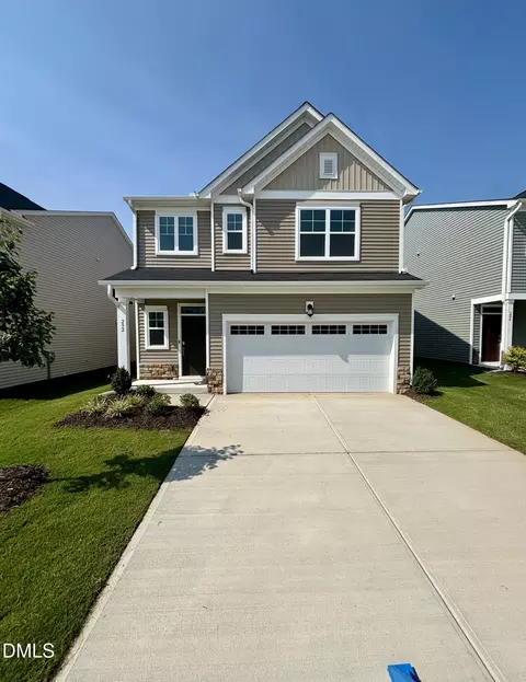 292 Beachcomber Dr, Lillington, NC 27546