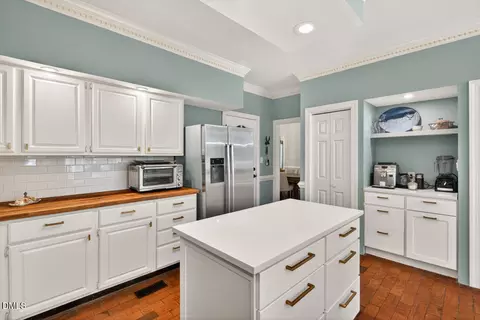 Kitchen - 32 Chippers Way, Durham, NC 27705 photo 6 of 6