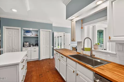 Kitchen - 32 Chippers Way, Durham, NC 27705 photo 5 of 6