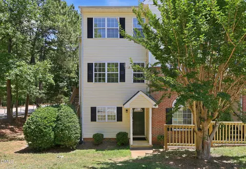 2201 Mountain Mist Ct, Raleigh, NC 27603