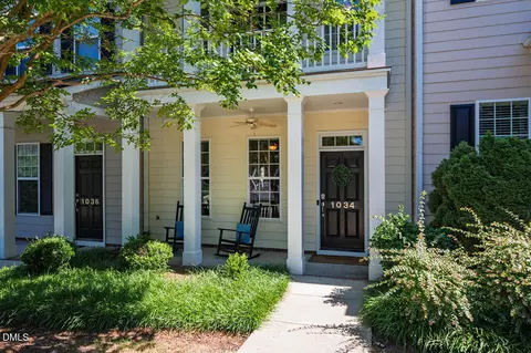 1034 Philpott Dr, Chapel Hill, NC 27517