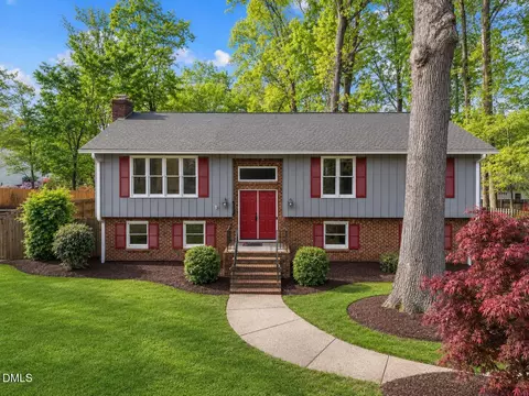 1108 Paine Ct, Raleigh, NC 27609