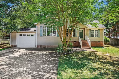 Exterior - 936 Borage Dr, Wake Forest, NC 27587 photo 2 of 3