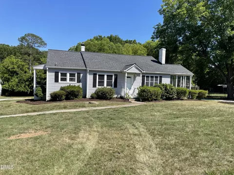 305 Laurel Hill Dr, Burlington, NC 27215