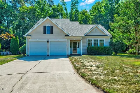 9 Kilburn Ln, Durham, NC 27704