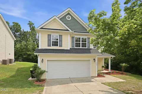 720 Pyracantha Dr, Holly Springs, NC 27540