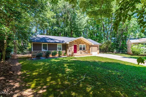 105 Nivens Ct, Garner, NC 27529